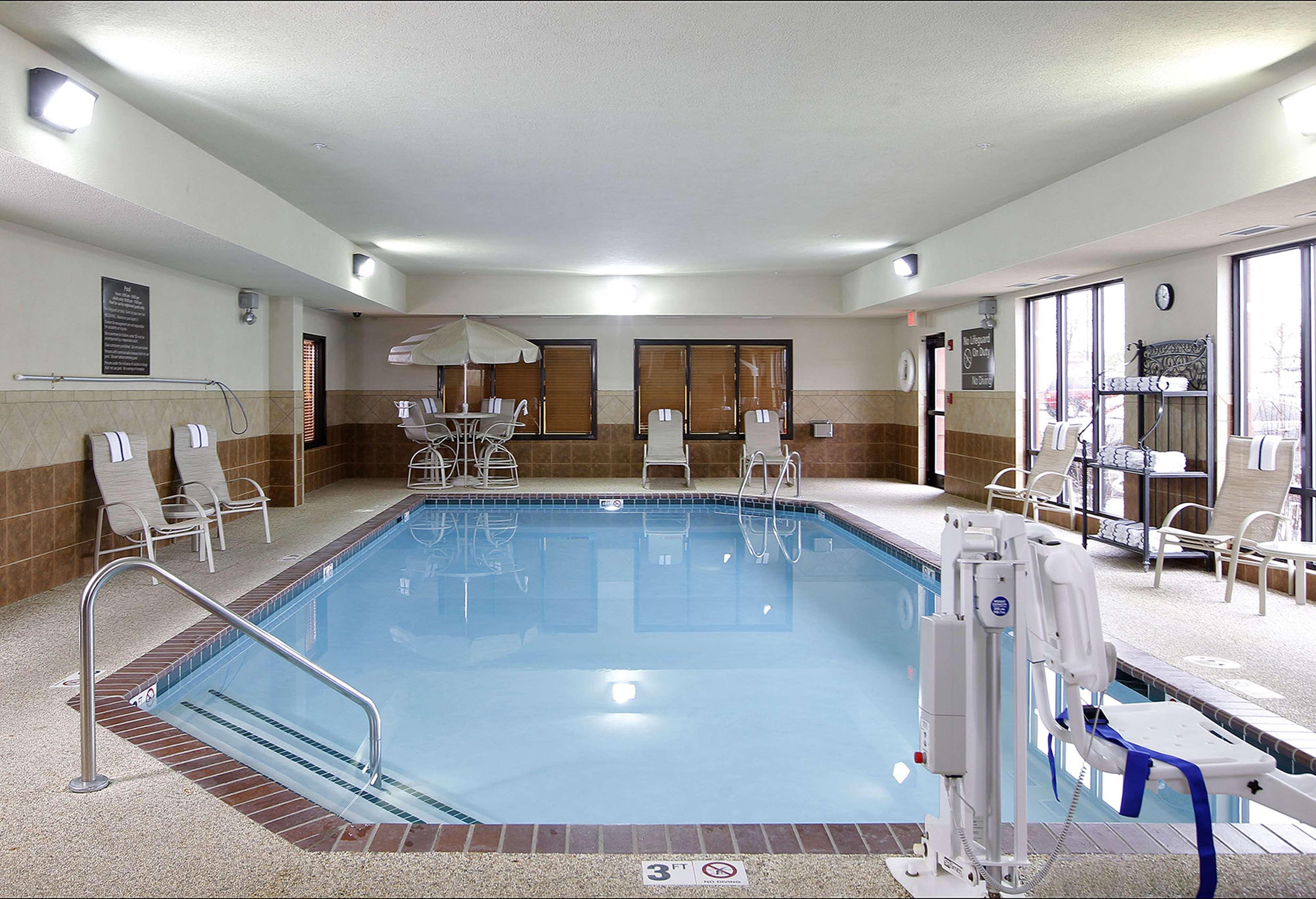 Hampton Inn Waterloo Extérieur photo