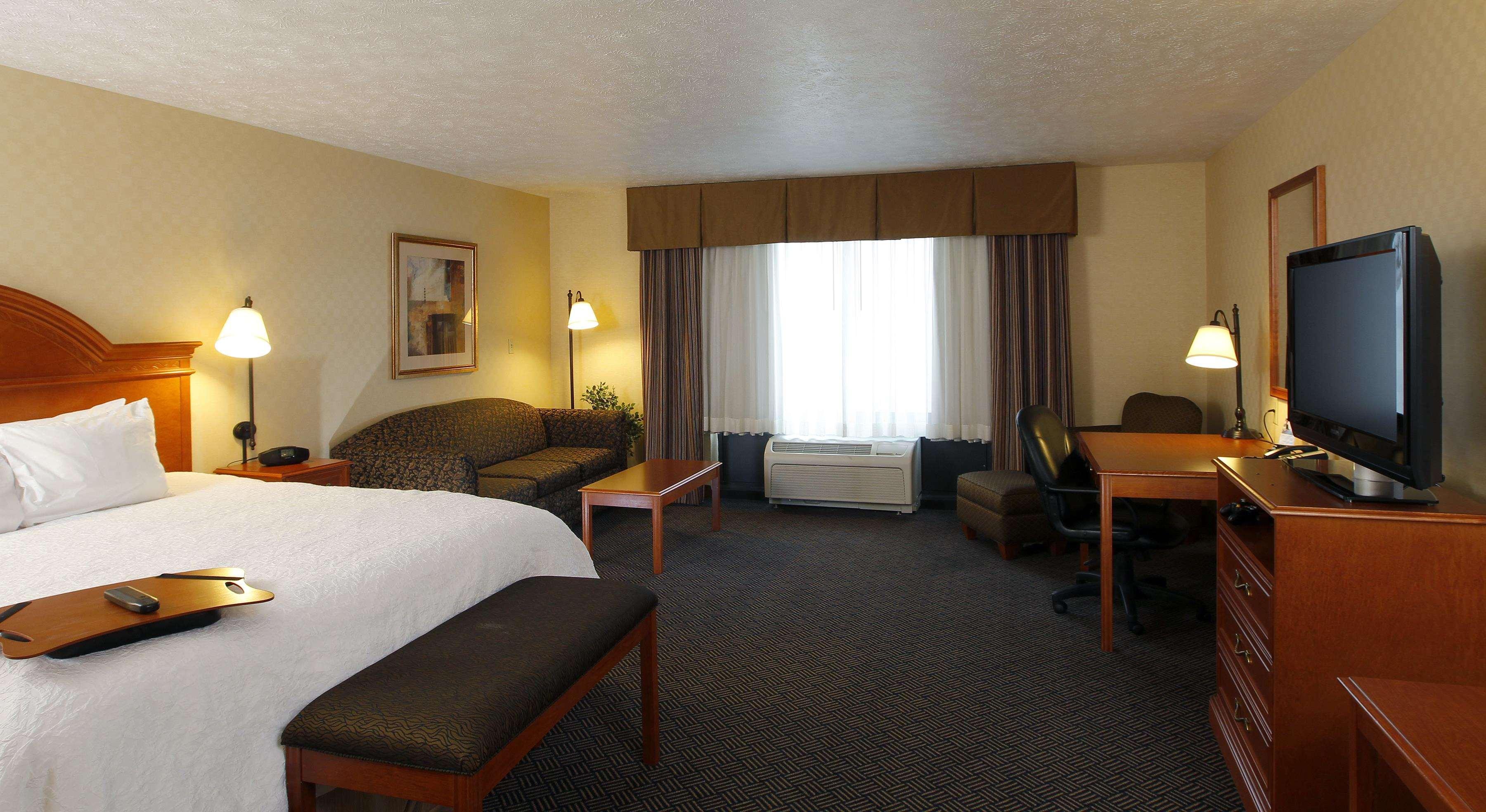 Hampton Inn Waterloo Extérieur photo