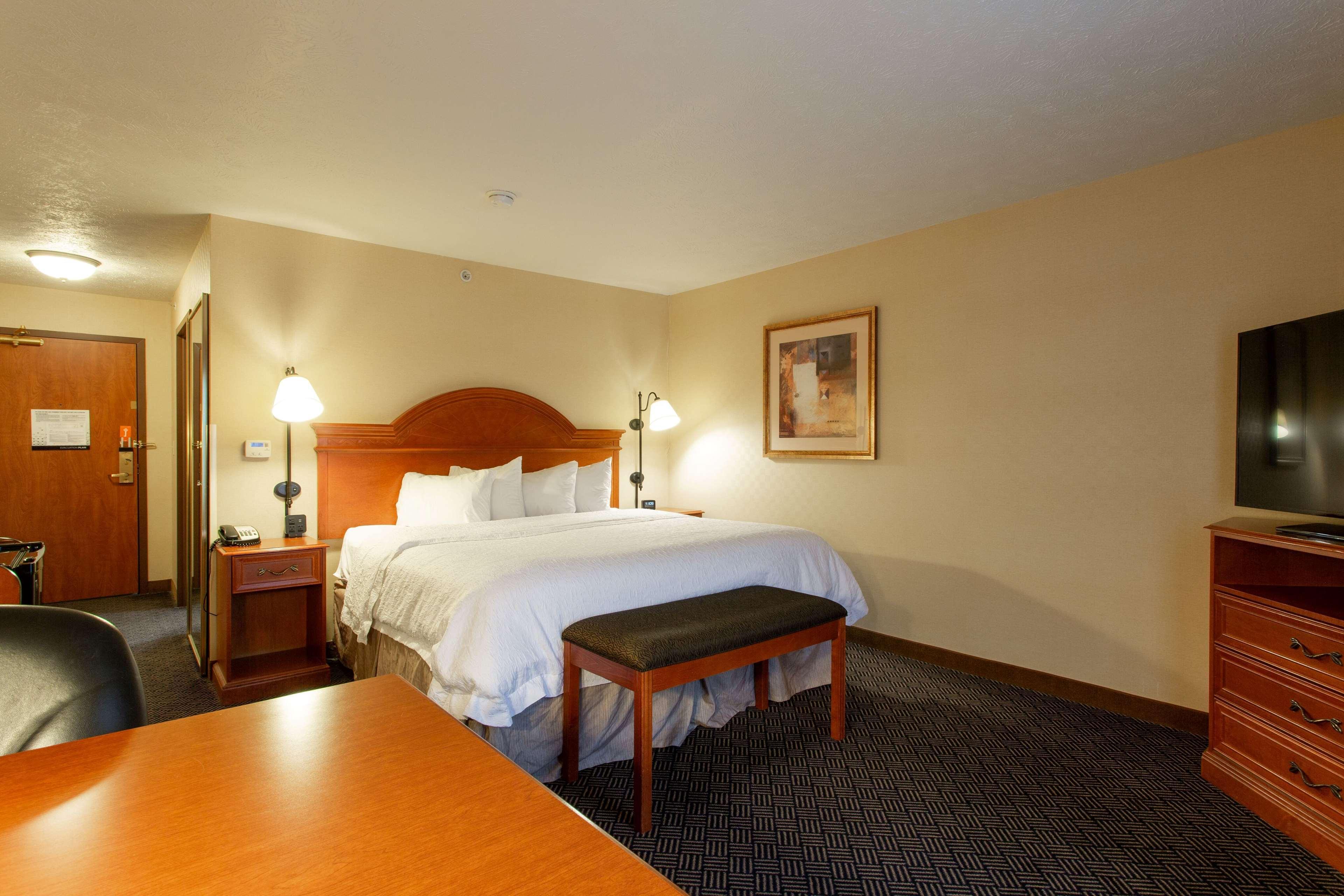 Hampton Inn Waterloo Extérieur photo