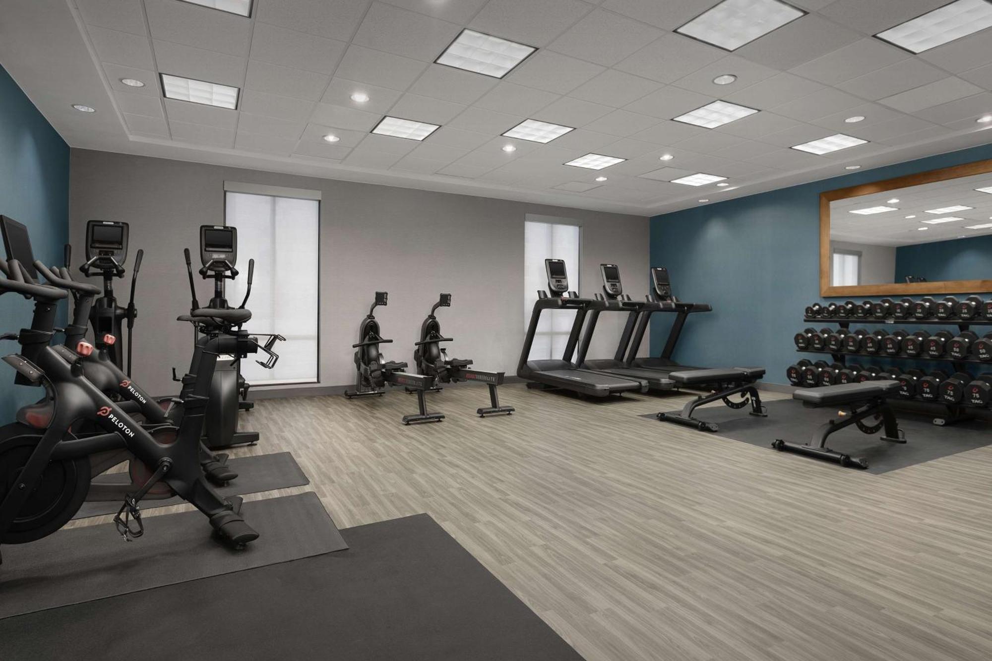 Hampton Inn Waterloo Extérieur photo