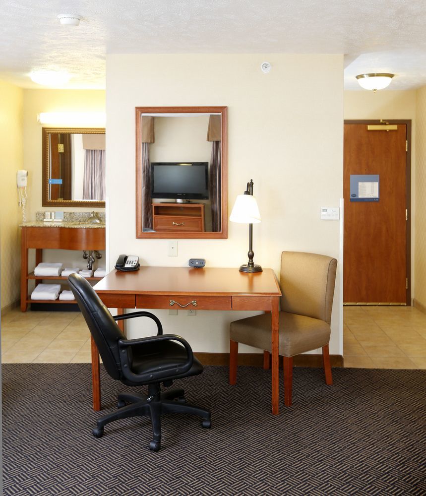 Hampton Inn Waterloo Extérieur photo