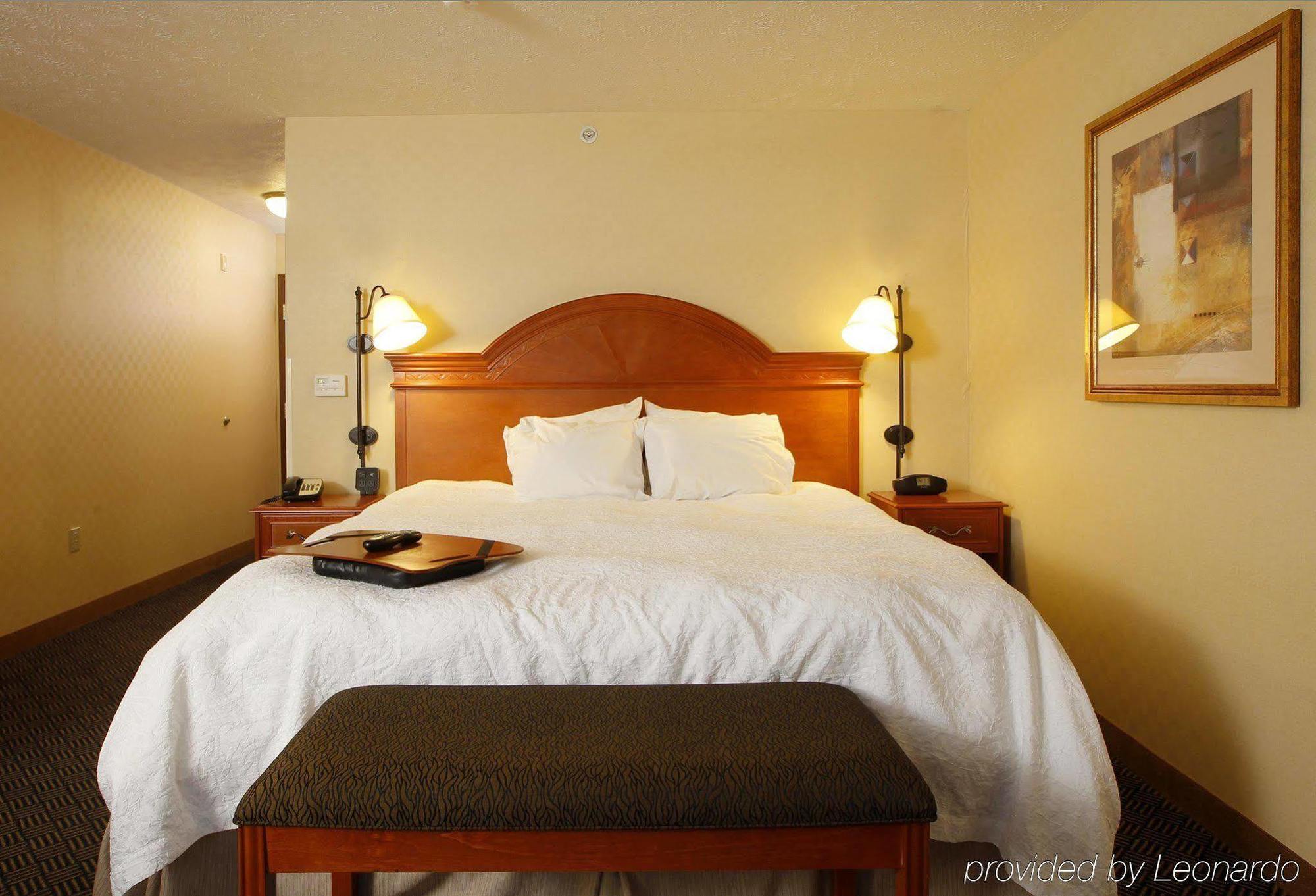 Hampton Inn Waterloo Extérieur photo