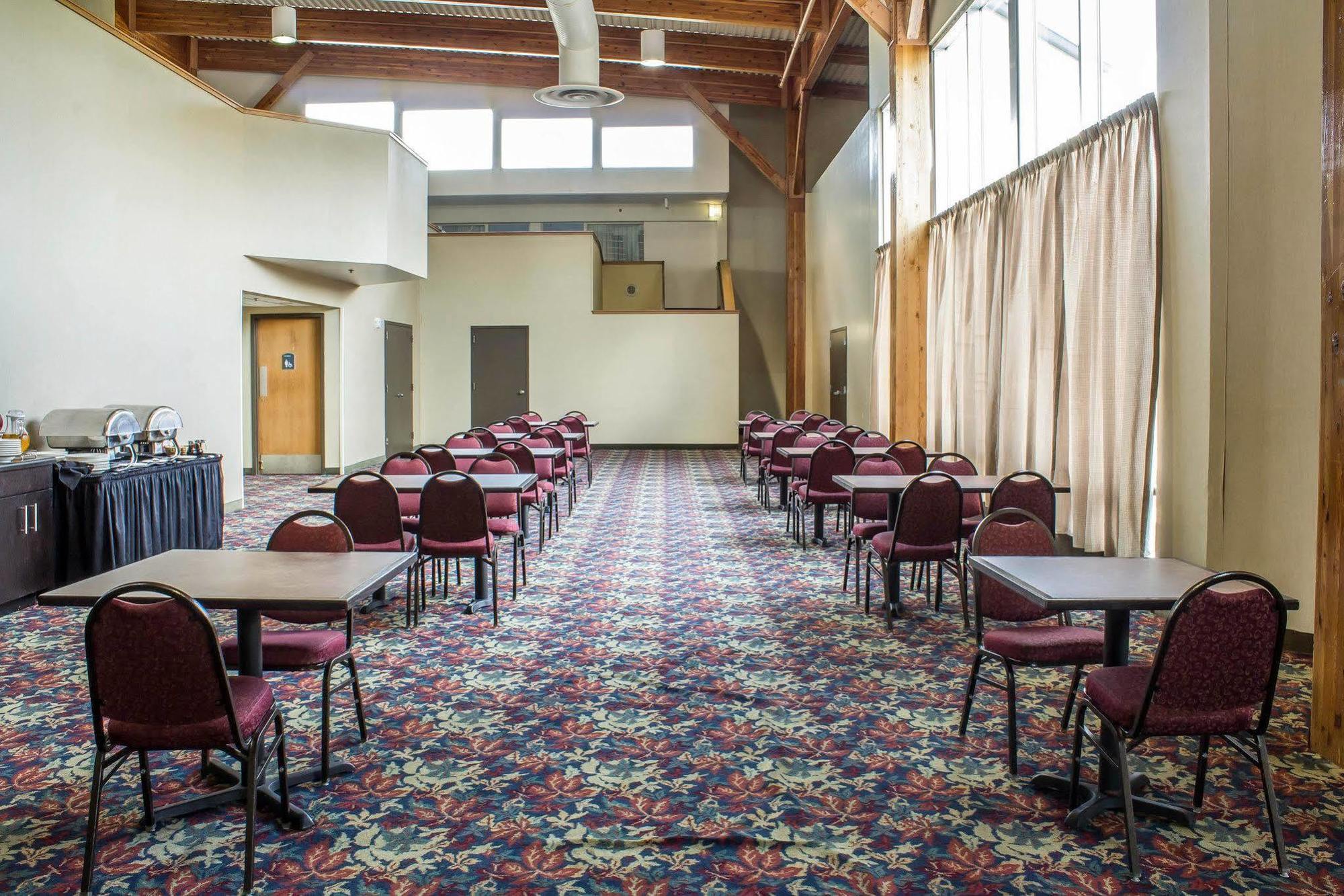 Hampton Inn Waterloo Extérieur photo
